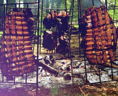 asado sur une parilla, horizontal